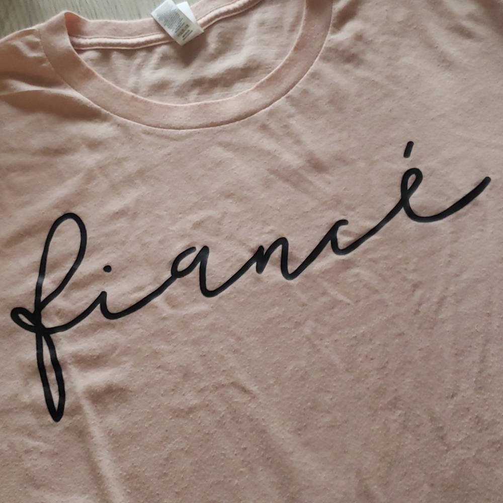 Fiancé tee - Picture 2 of 6